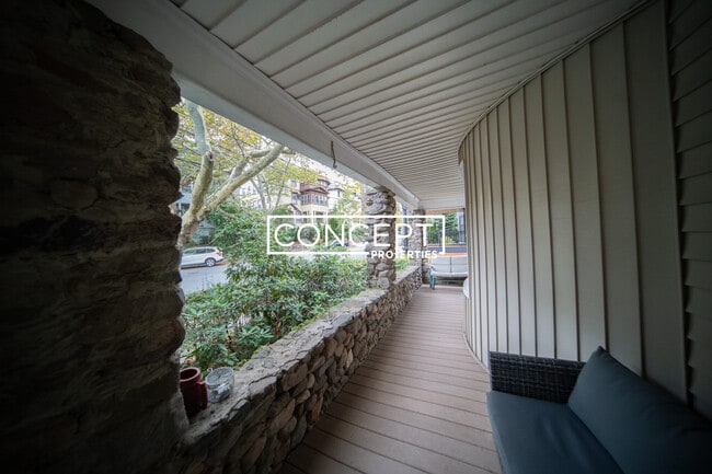 Building Photo - 208 Rawson Rd