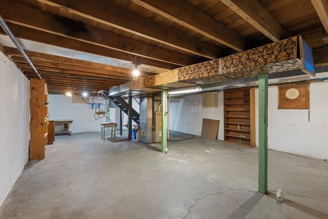 Building Photo - Home For Rent Papillion