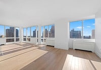 Building Photo - 389 E 89th St