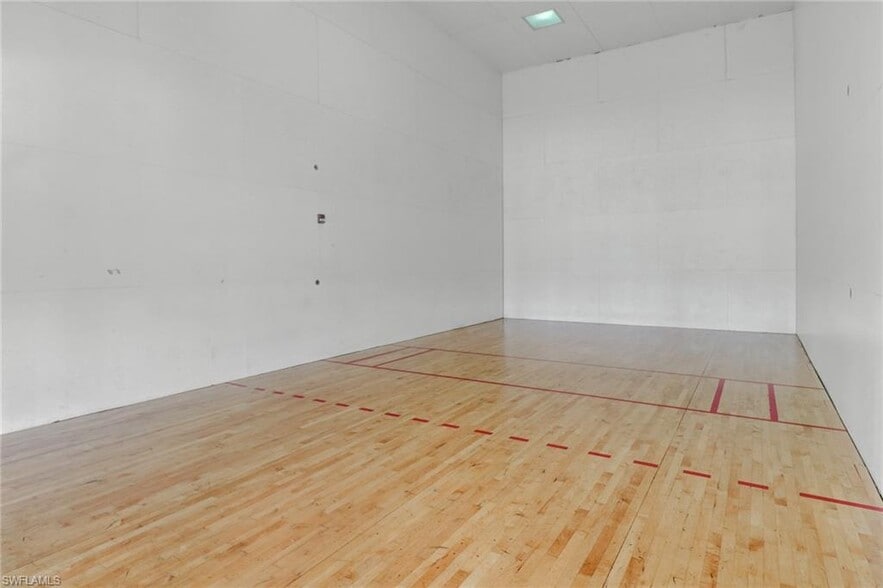 Building Photo - 1830 Florida Club Cir
