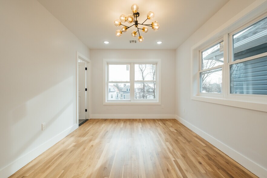 Building Photo - 90 Hollywood Ave