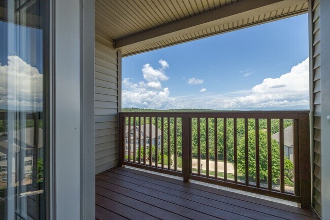 Building Photo - Renovated Condo in Harts Cove!