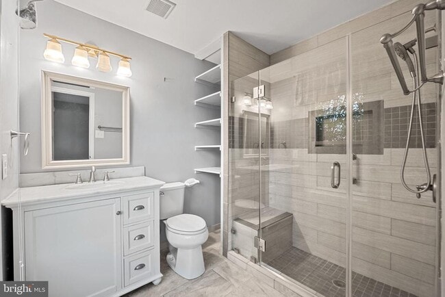 Building Photo - 14551 Lock Dr