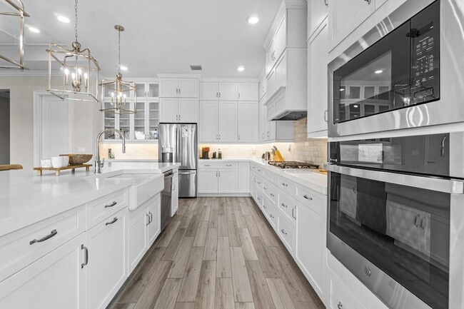 Building Photo - 12272 Waterstone Cir