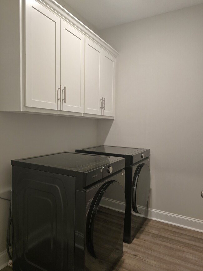 Building Photo - 7510 Paisley Cir
