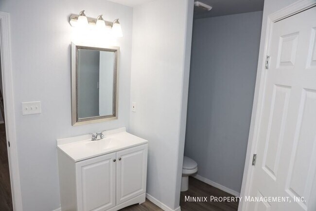 Building Photo - 1649 Wrigley Dr