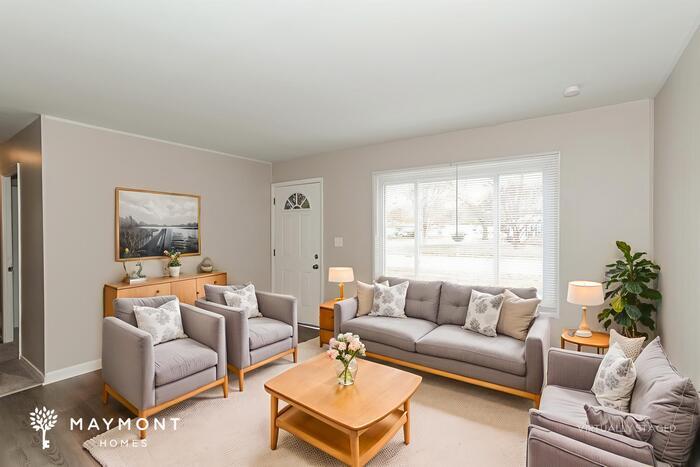 Building Photo - 4829 Weber Dr