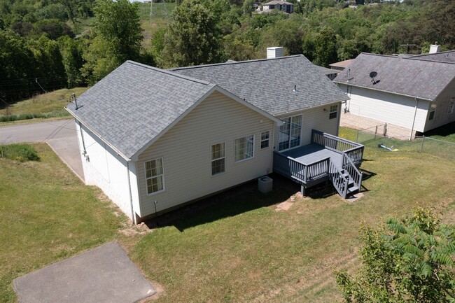 Building Photo - Recently Renovated Single Family Home for ...