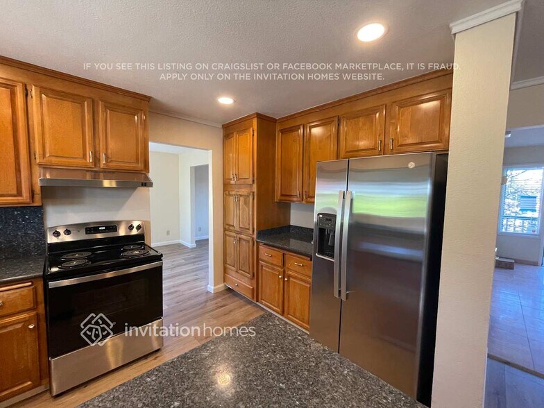 Building Photo - 2805 Rose Ct