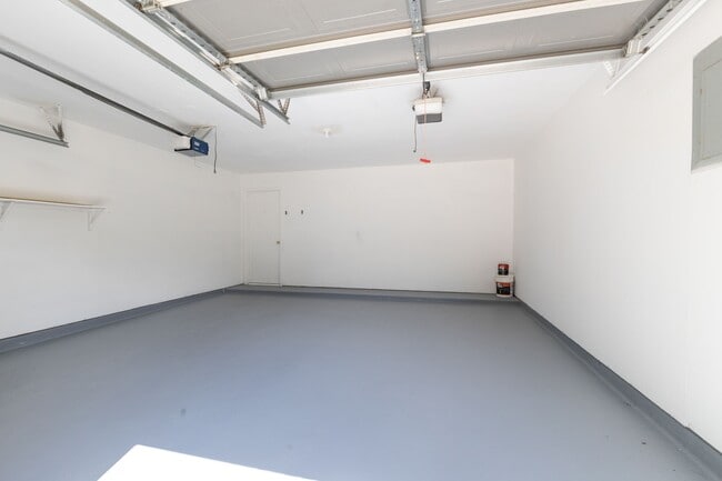 Building Photo - 16126 Taloncrest Dr
