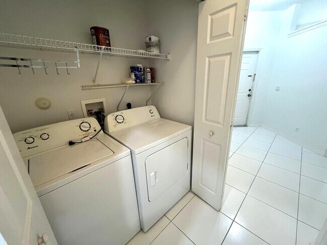Building Photo - 3166 Via Poinciana