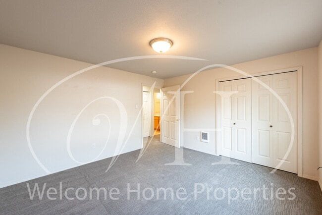 Building Photo - Newer Construction Condo Near WWU