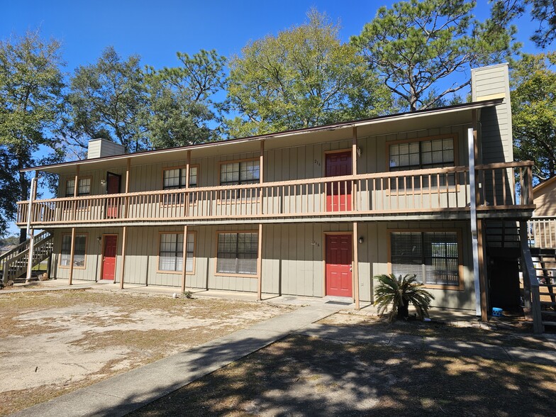 exterior - front of building - 2811 Langley Ave