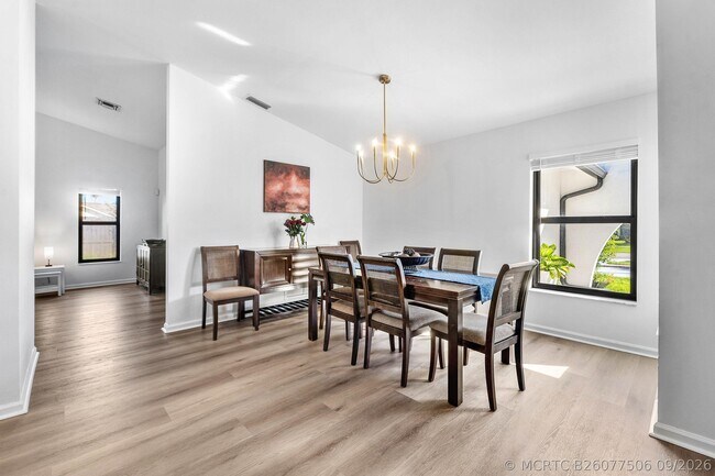 Building Photo - 13645 Exotica Ln