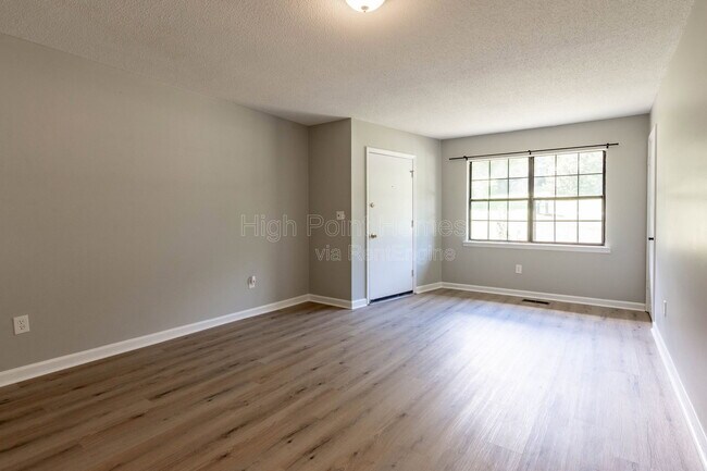 Building Photo - 382 Smitherman Rd