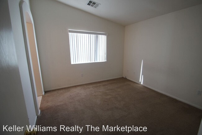 Building Photo - 8747 Roping Rodeo Ave