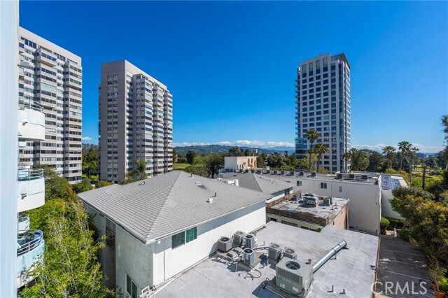 Building Photo - 10336 Wilshire Blvd