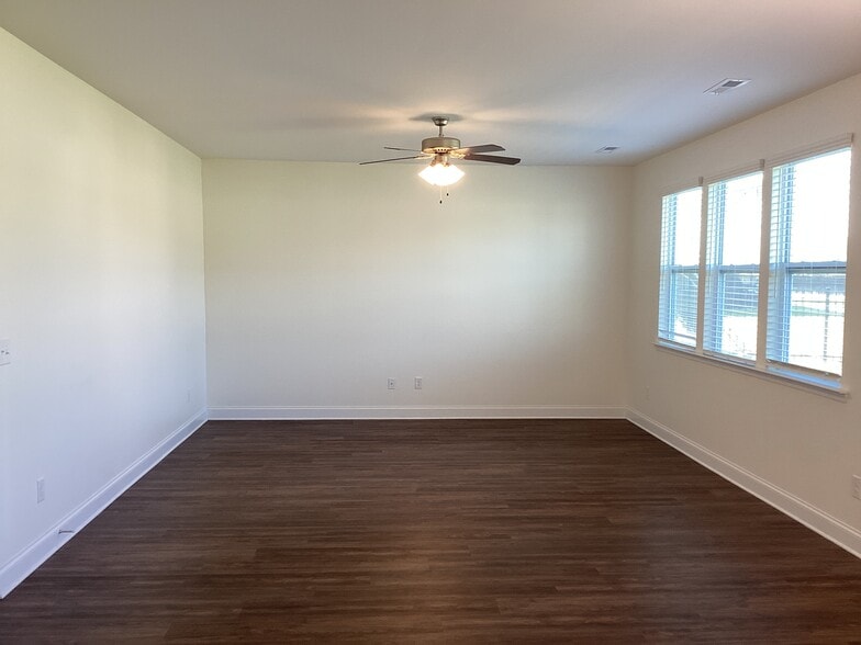 Building Photo - 2339 Campbell Cove Court