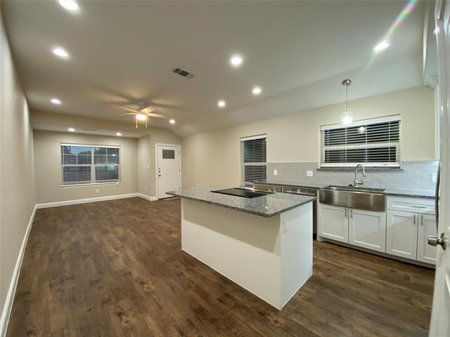 Building Photo - 802-804-804 N Broughton St