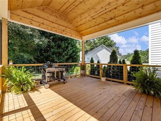 Building Photo - 3965 Hamilton View Way NE