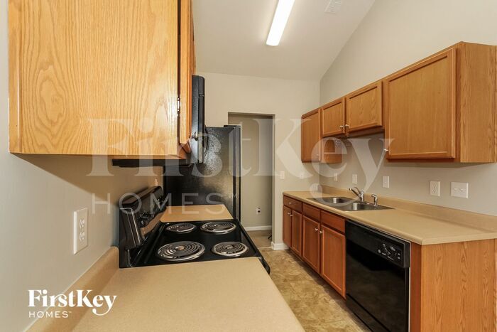 Building Photo - 202 Wolf Creek Ln