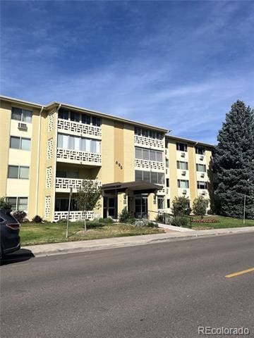 Building Photo - 695 S Alton Way