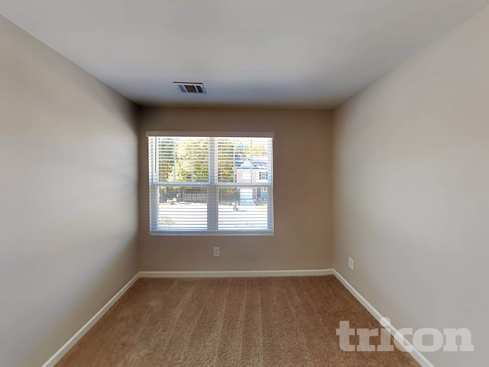 Building Photo - 11877 Fuller St