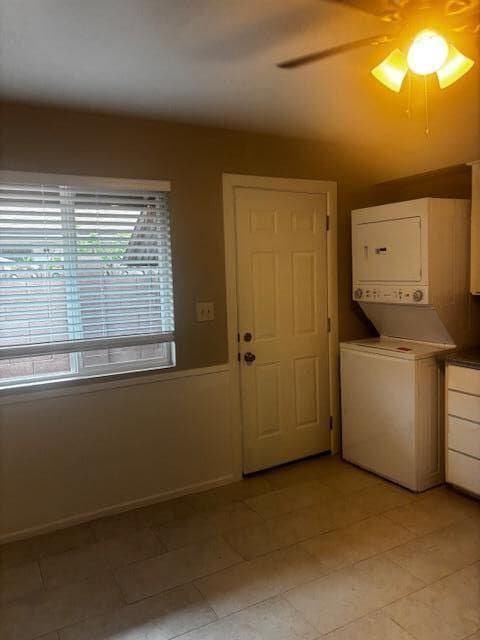 Building Photo - 4819 E Cambridge Ave