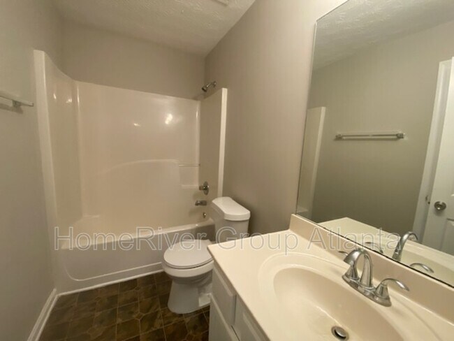 Building Photo - 3855 Shenfield Dr