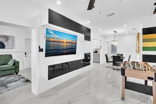 Building Photo - 797 NW 35th St