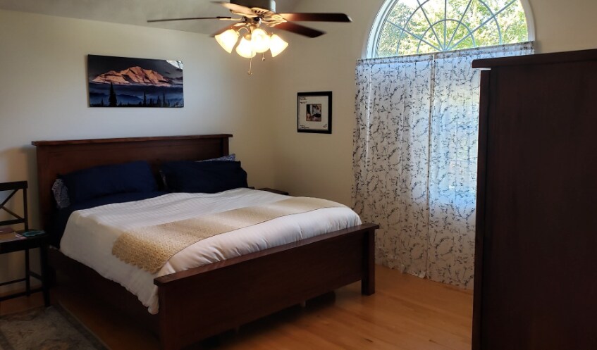 Building Photo - 10 Keneson St