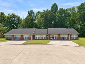 Building Photo - 43/47/51/57 Welch Ct