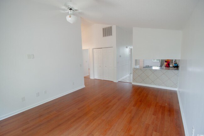 Building Photo - 9490 Leeds Cir