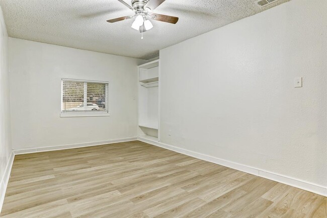 Building Photo - 5205 Palo Blanco Ln