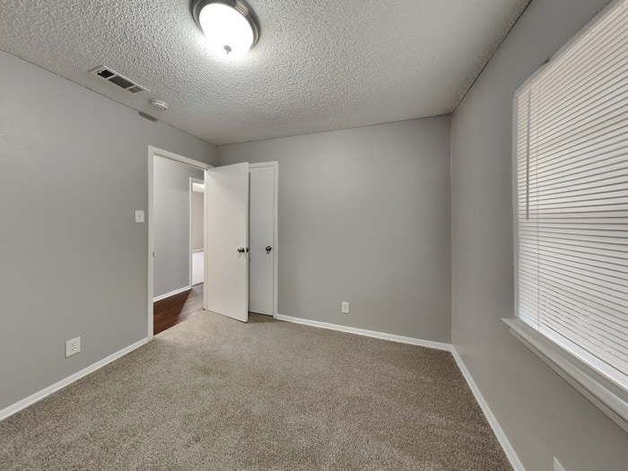 Building Photo - 6028 Harrison Way