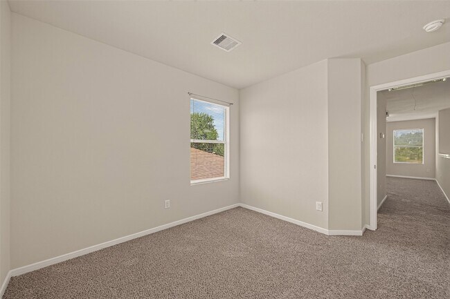 Building Photo - 14837 Peachmeadow Ln