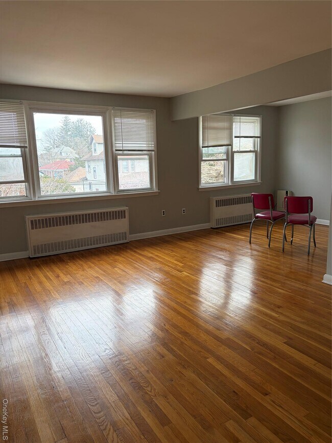 Building Photo - 41-14 Morgan St