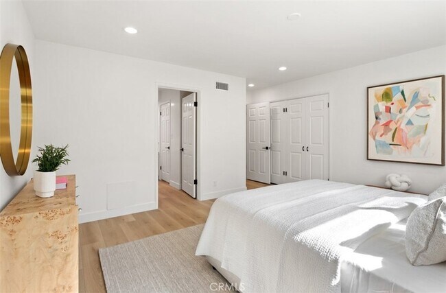 Building Photo - 4521 Orrington Rd