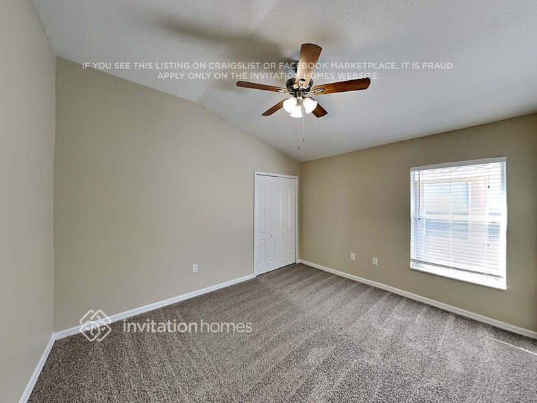 Building Photo - 453 Stone Briar Dr