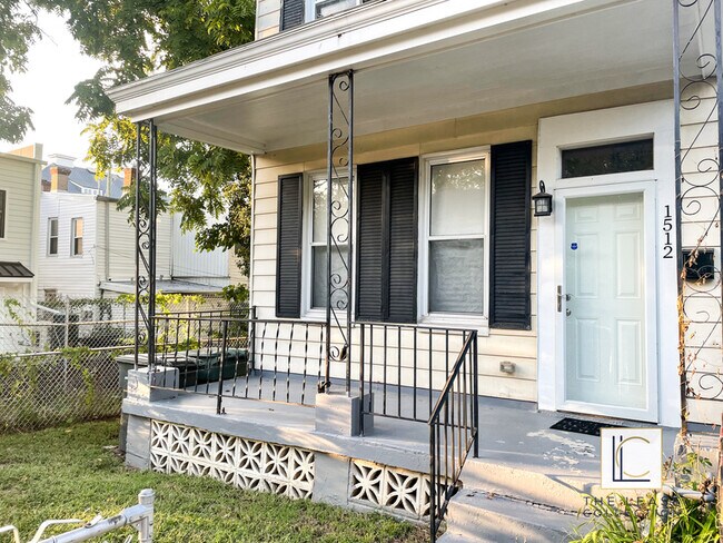 Building Photo - 1512 U St SE