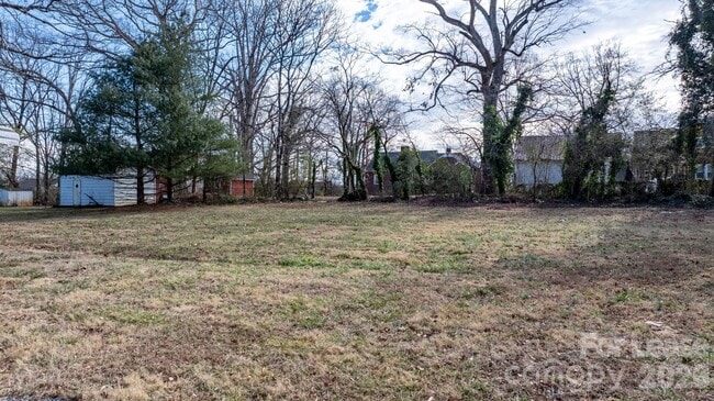 Building Photo - 116 Barnes Ln