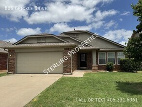 Building Photo - 805 Grickle Dr