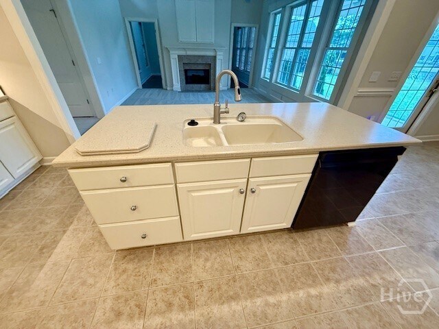 Building Photo - 204 Oak Branch Ct