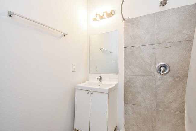 Building Photo - 4106 McKinney St