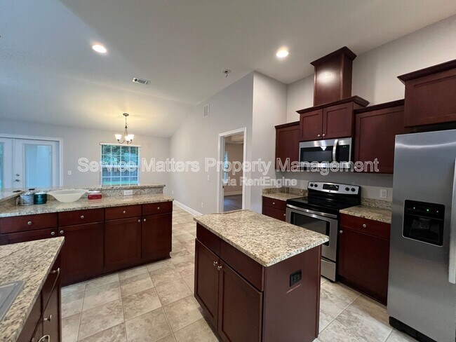 Building Photo - 6017 Autumn Pines Cir