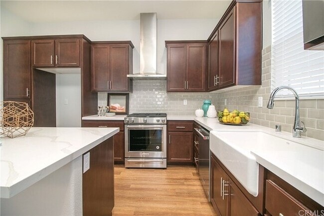 Building Photo - Modern Two-Story Home with Private Backyar...