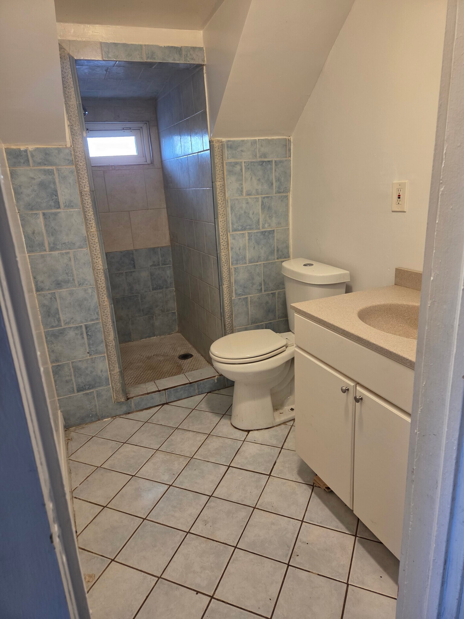 Building Photo - 92 S Oraton Pky