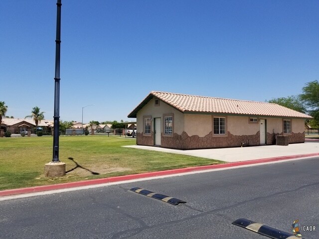 Building Photo - 1900 Rancho Frontera Ave