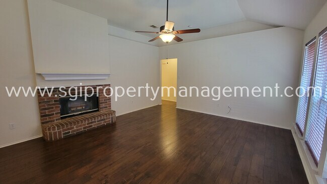 Building Photo - 3047 Bosswood Ct