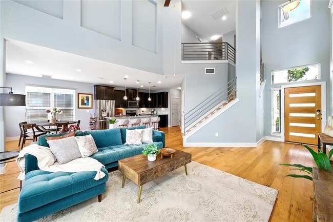 Primary Photo - 7308 Oberon St